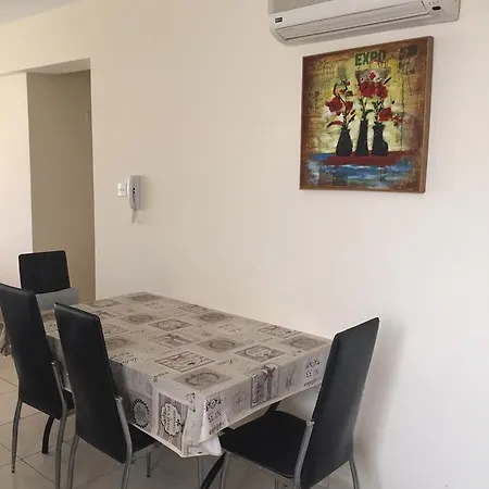 شقة Majestic Gardens 3 Filimonas لارنكا